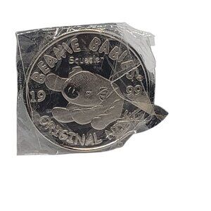 Beanie Babies 1999 Official Club Squealer Pig Collectible Coin Original Packagin